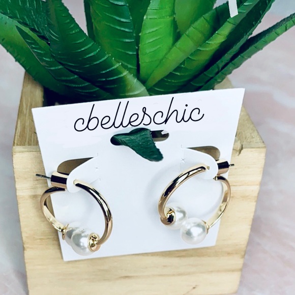 NEW Double Sided Faux Pearl & Gold Hoop Earrings - Picture 11 of 11